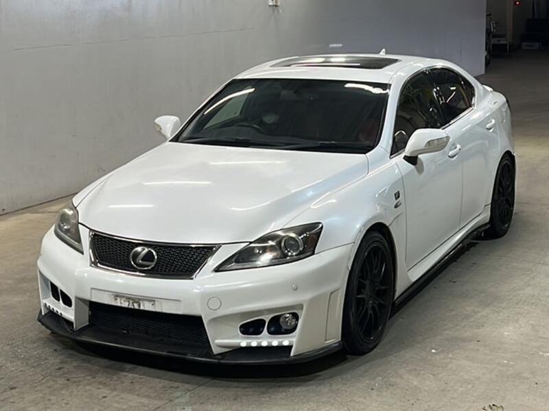 LEXUS IS F 5.0 V8